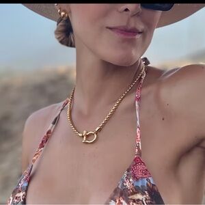 Chunky Gold Clasp Pendant Stainless Steel Necklace